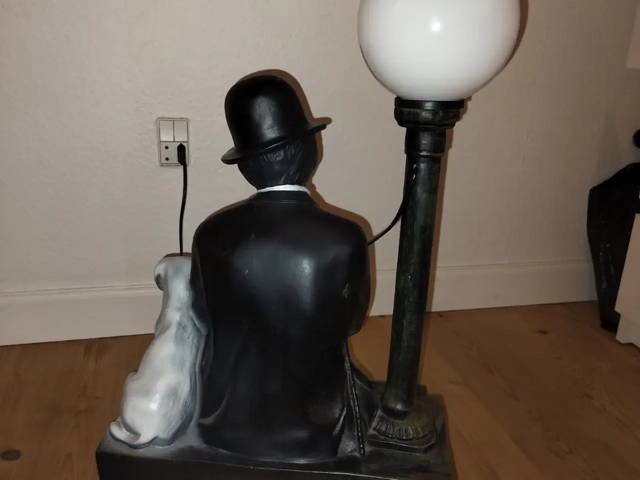 Billede 5 - Charlie med hund lampe 