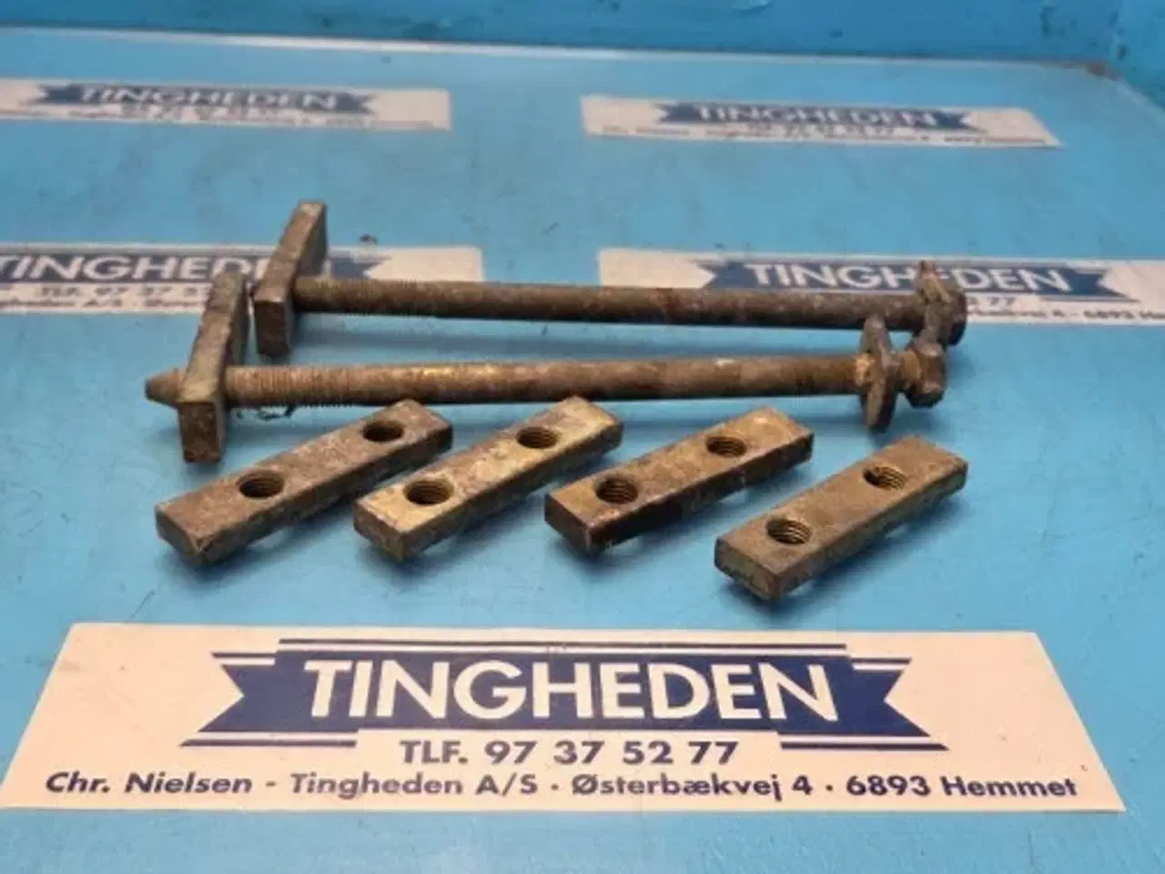 Billede 1 - Traktor Frontvægt Pin Sæt 