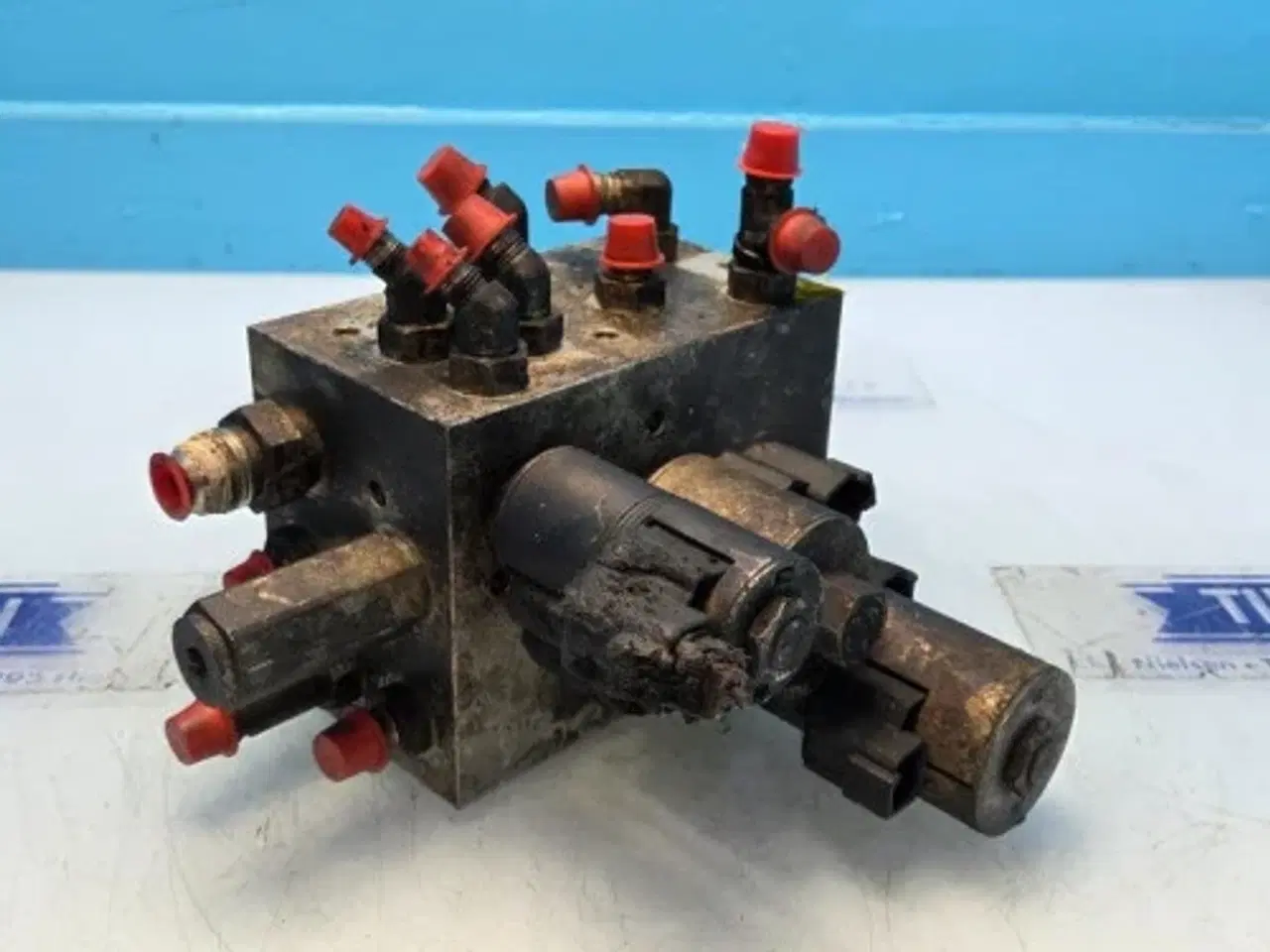 Billede 12 - Bobcat  TL38.70X  Hydraulikventil  7267715