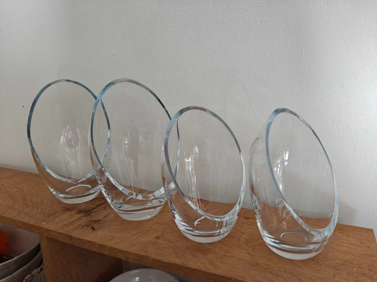 Billede 5 - Smukke glas æg/vaser