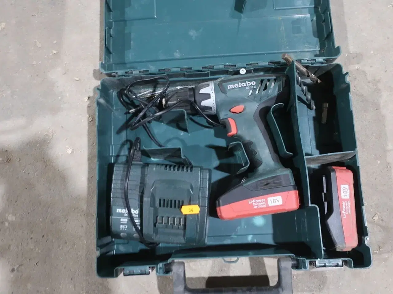 Billede 1 - Akku bore/skruemaskine METABO BS 18 LI med 2 stk. batterier og lader