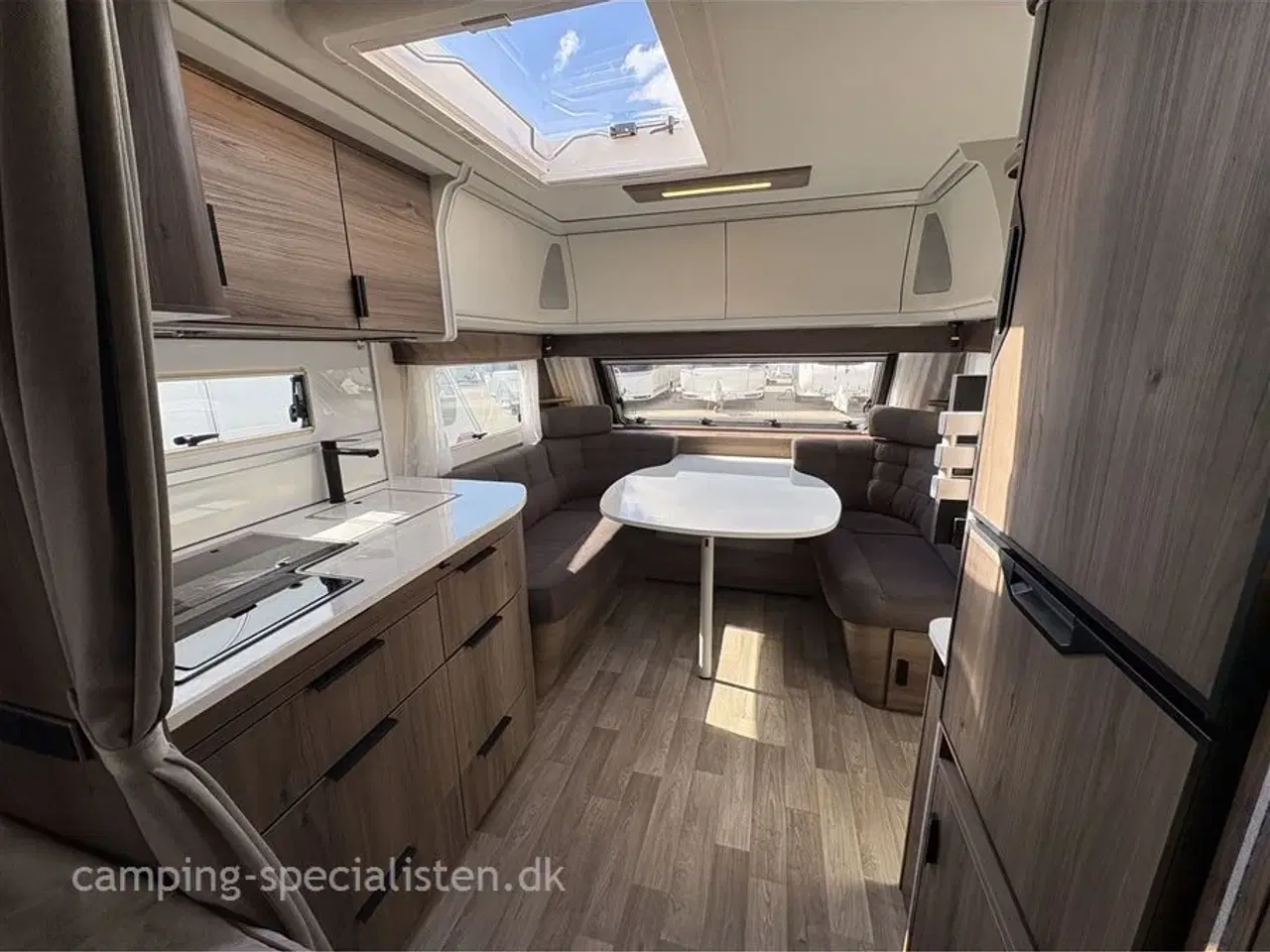 Billede 9 - 2025 - Kabe Briljant 470 XL KS   Kabe Briljant 470 KS 2025 - Se den nu hos Camping-Specialisten.dk