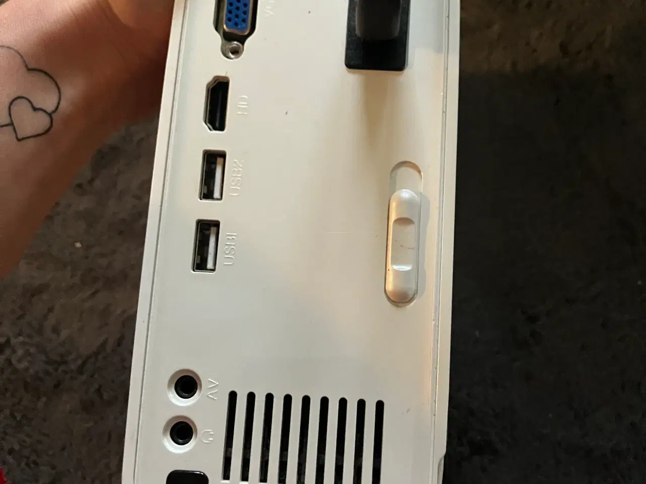 Billede 3 - United Projektor Hvid med fjernbetjening