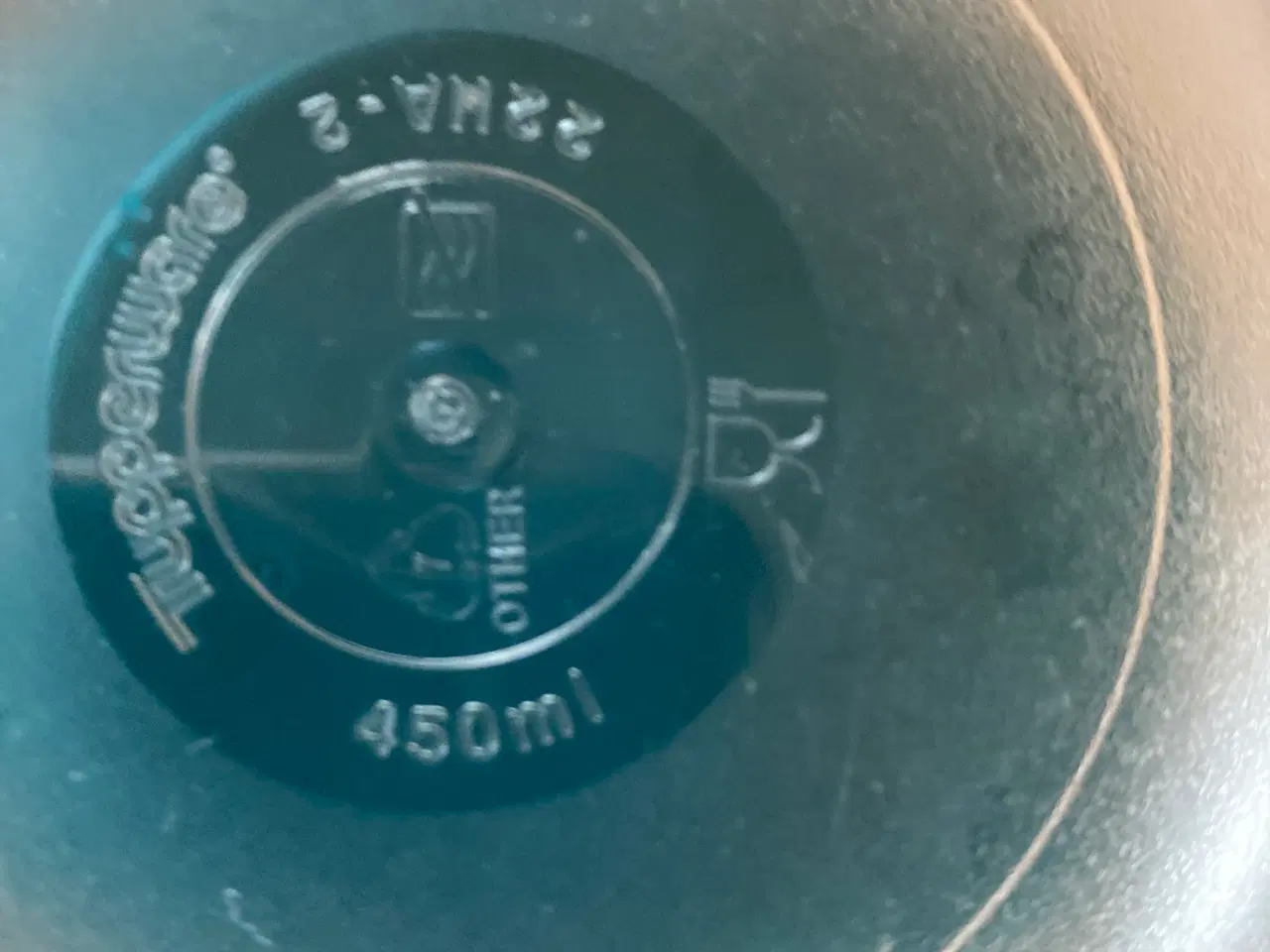 Billede 2 - Tupperware bøtter 