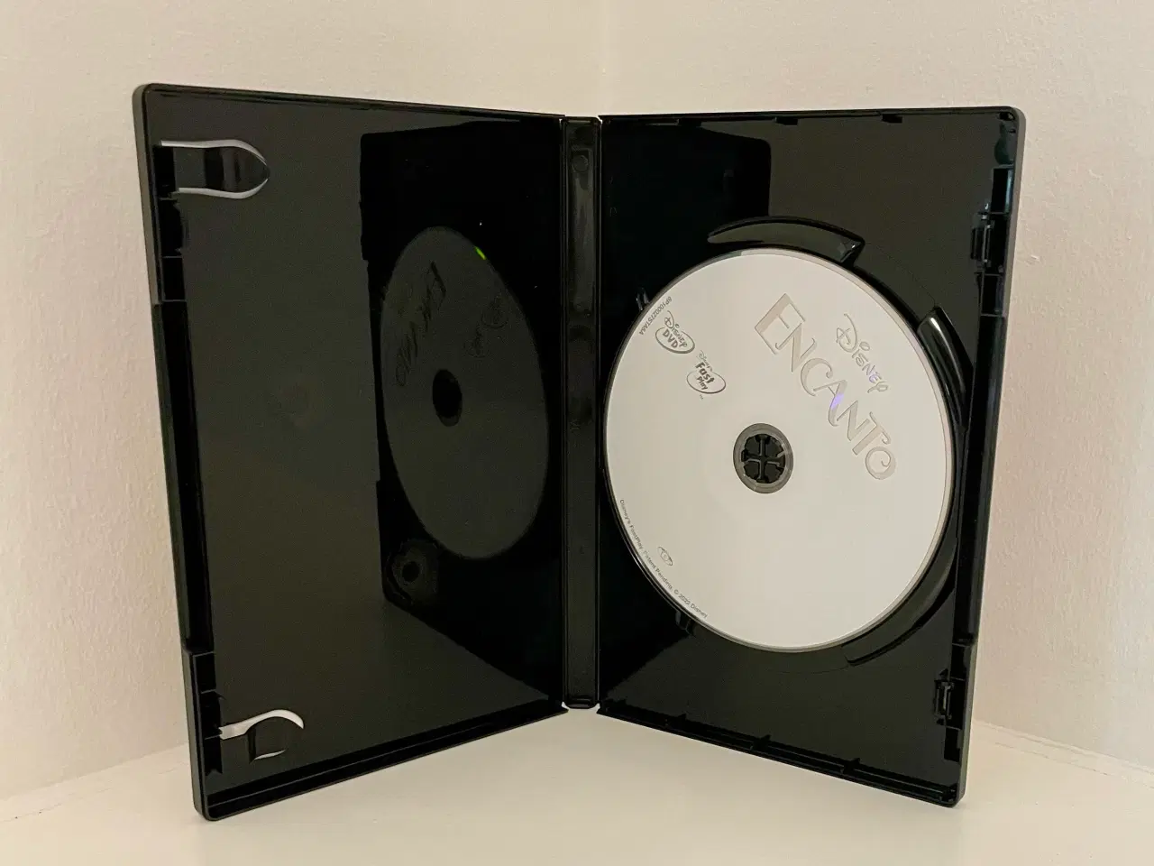 Billede 2 - Disney Encanto DVD