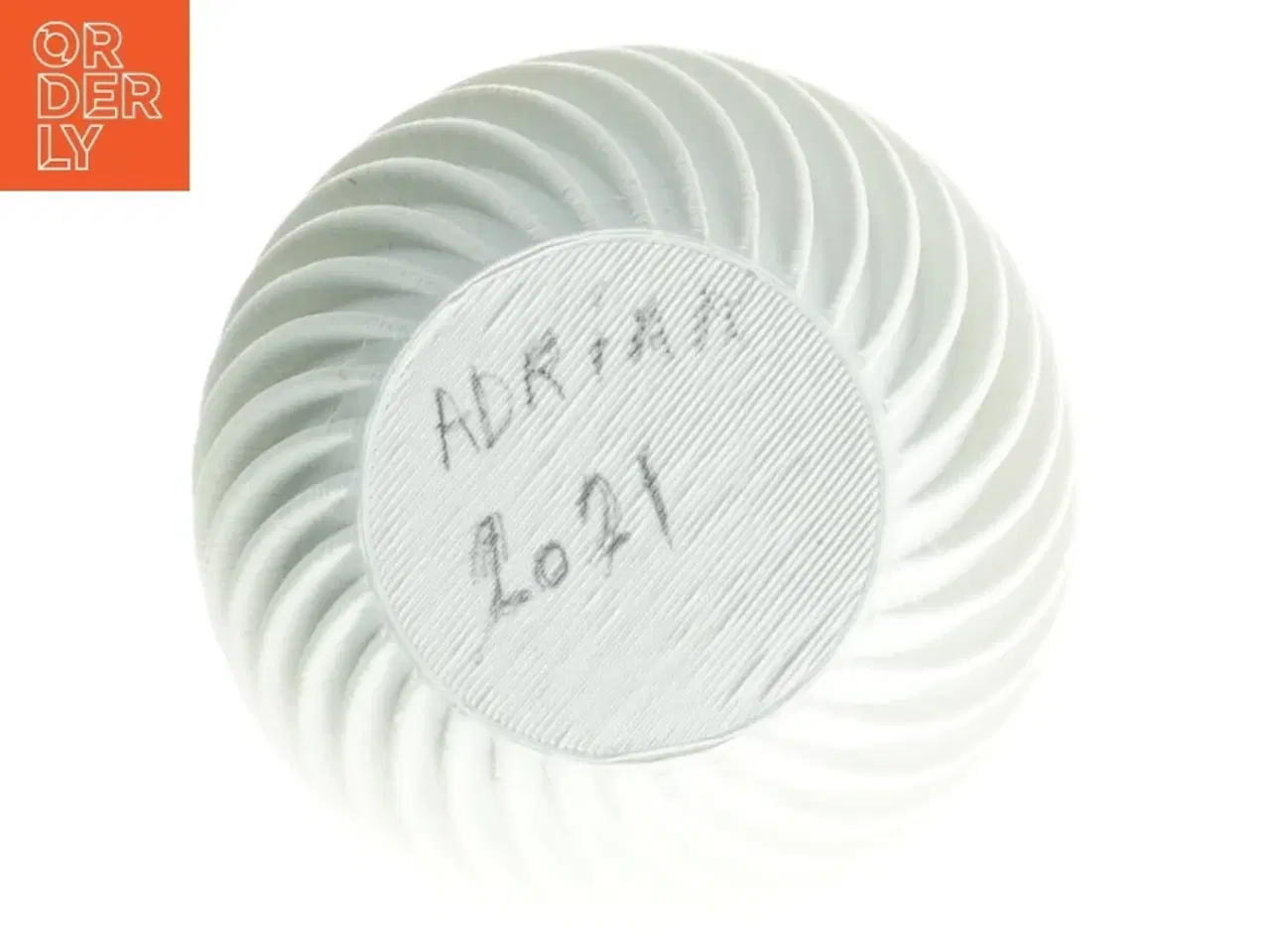 Billede 2 - Dekorativ vase fra Adrian 2021 (str. Ø 9. h 16)