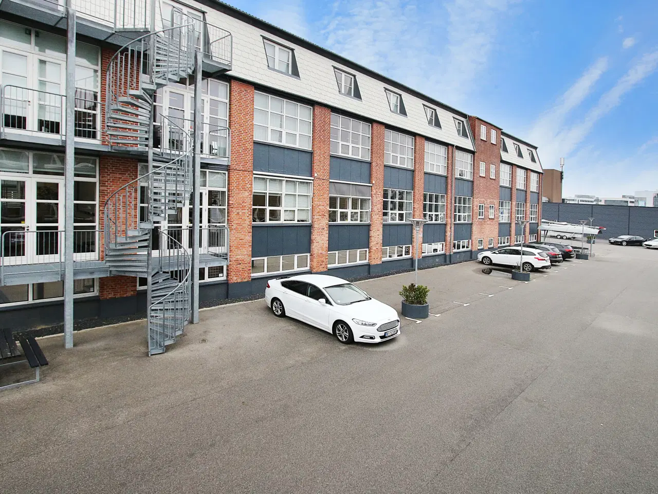 Billede 15 - Moderne kontorer/showroom/undervisningslokaler med godt lysindfald