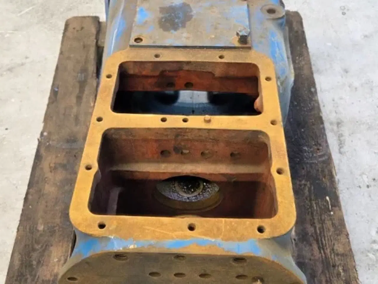 Billede 7 - Ford 8210 Gearkasse Hus E2NN7006EA