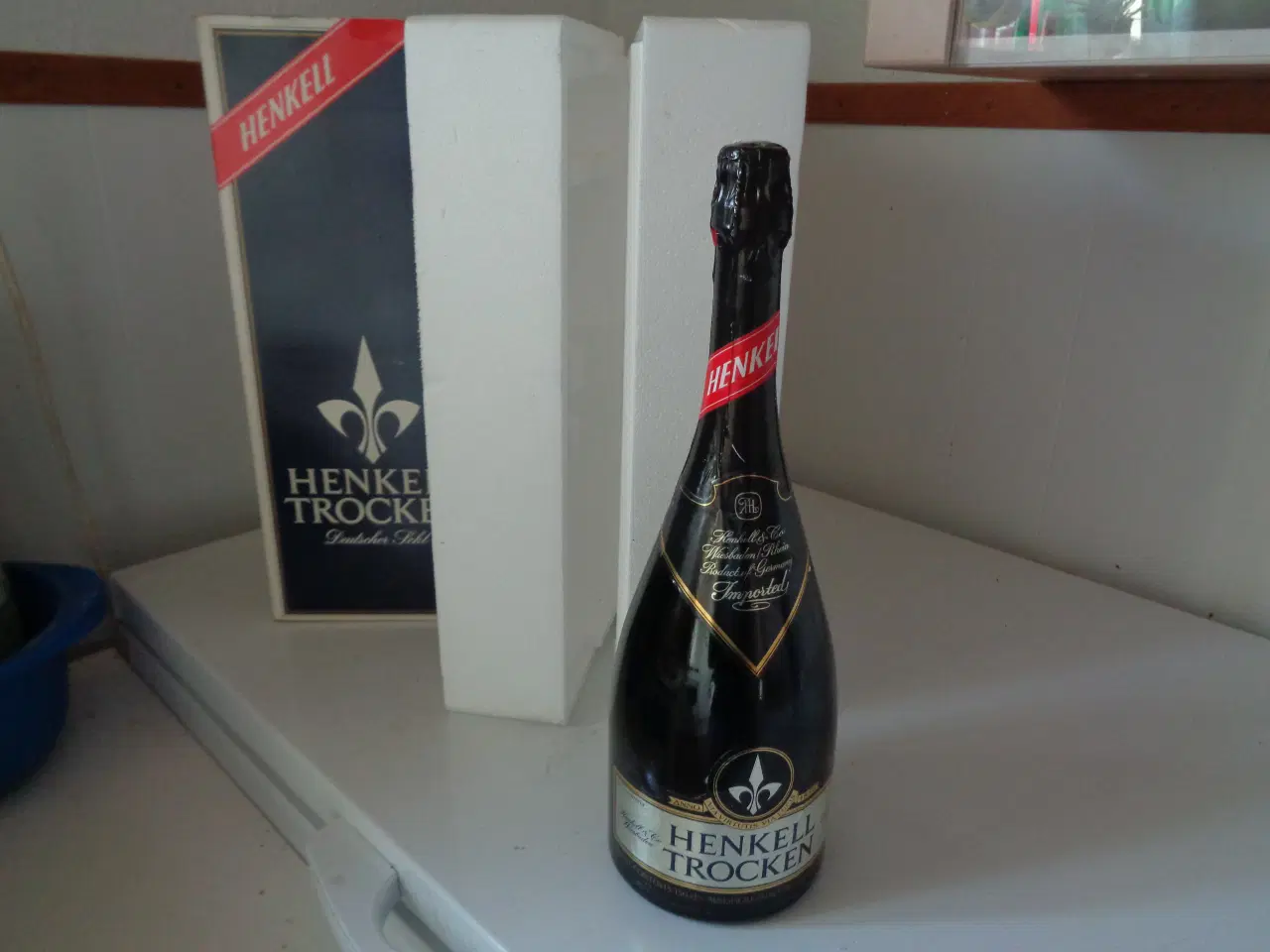Billede 4 - Champagne 1,5 L I .Original emballage 