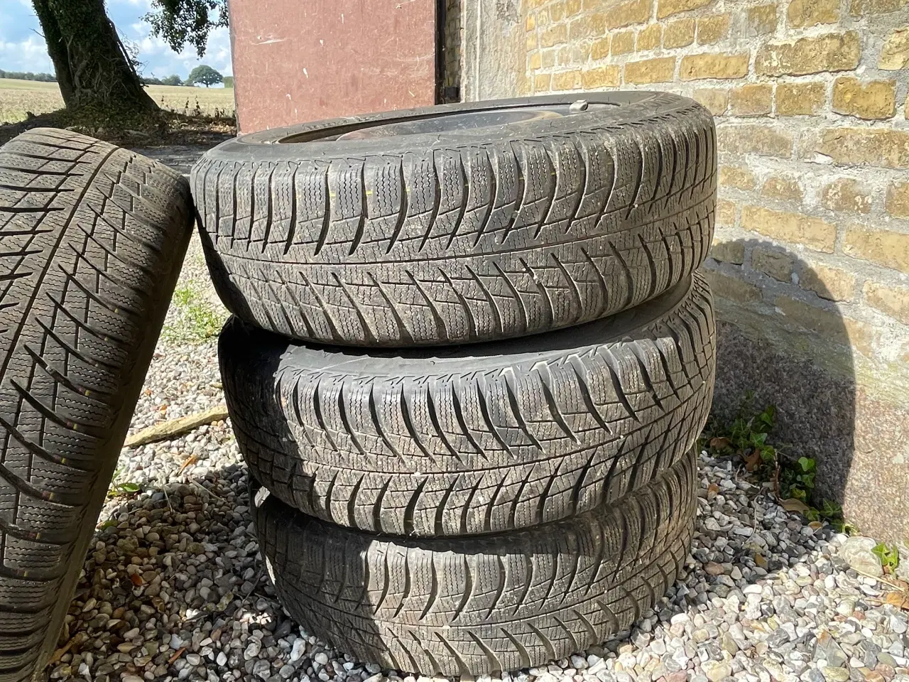 Billede 2 - Bridgestone vinter dæk med fælge 