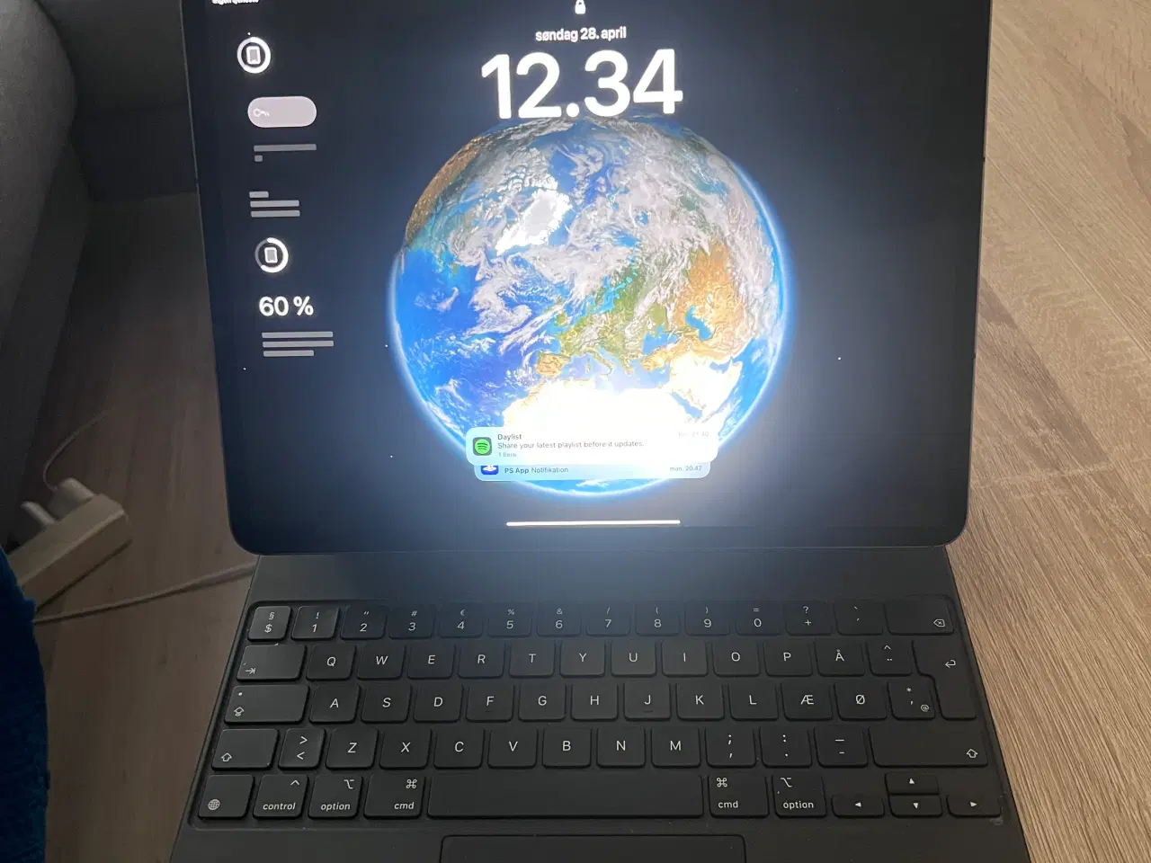 Billede 1 - iPad 12.9 (2022) Wifi + celluar  + keyboard 