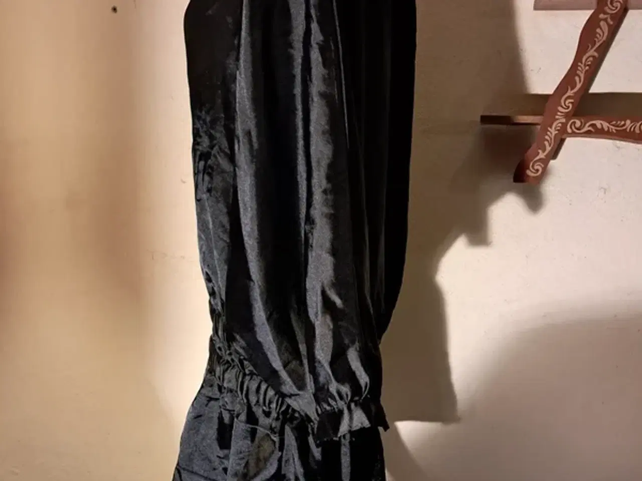 Billede 2 - Vanting str. s kjole