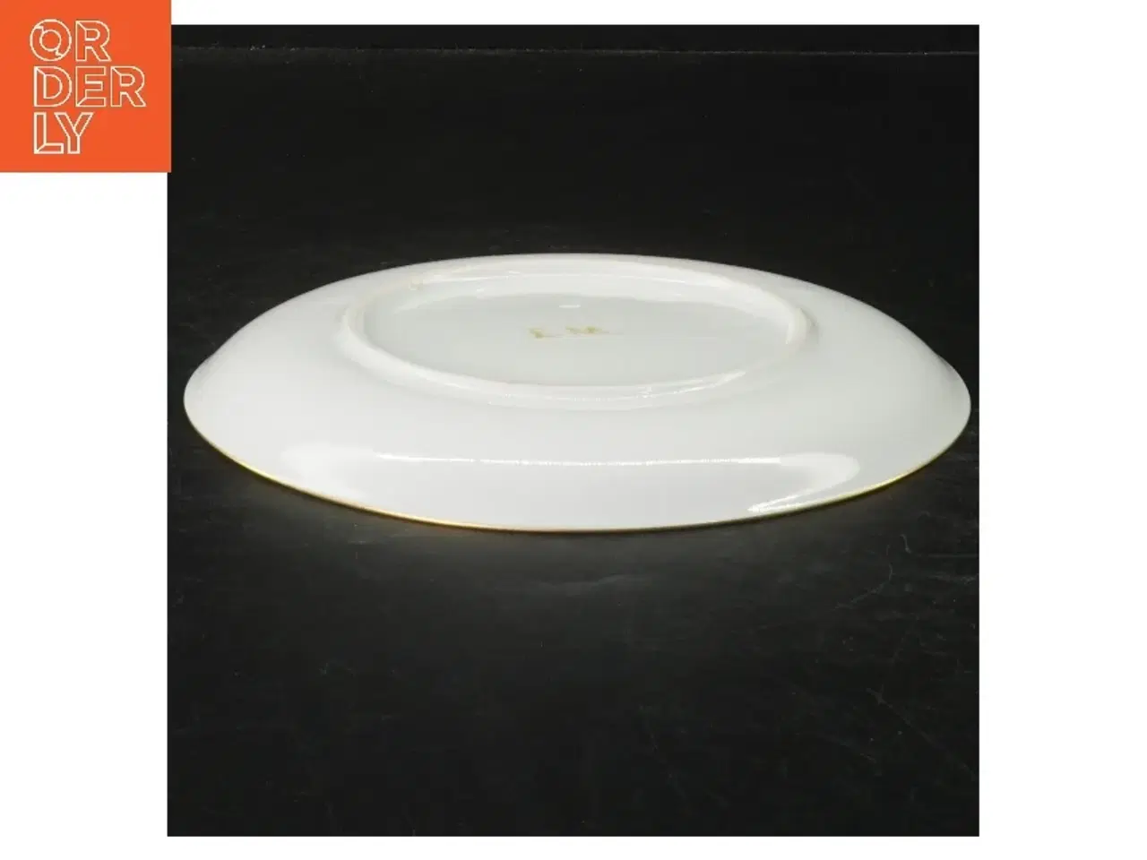 Billede 2 - Dekorativ porcelænstallerken med fuglemotiv fra E. M. (str. Ø. 17 cm)