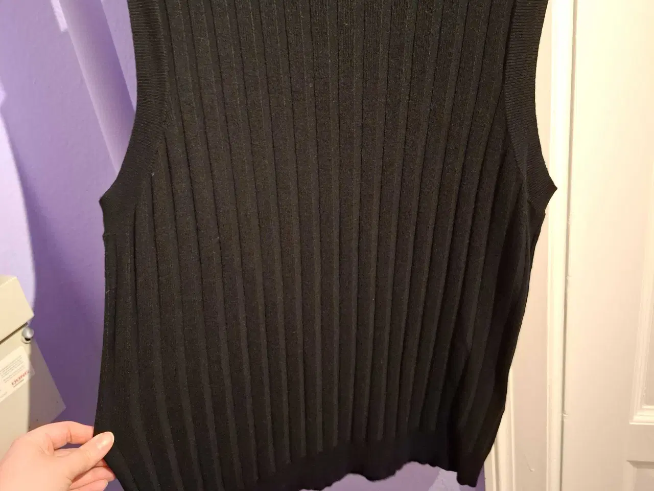 Billede 4 - Flot sort top I XXL