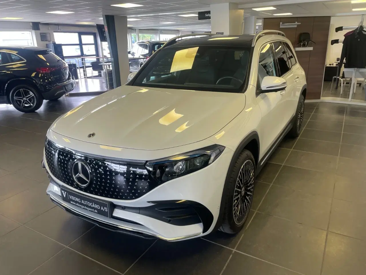Billede 2 - Mercedes EQB250+  AMG Premium