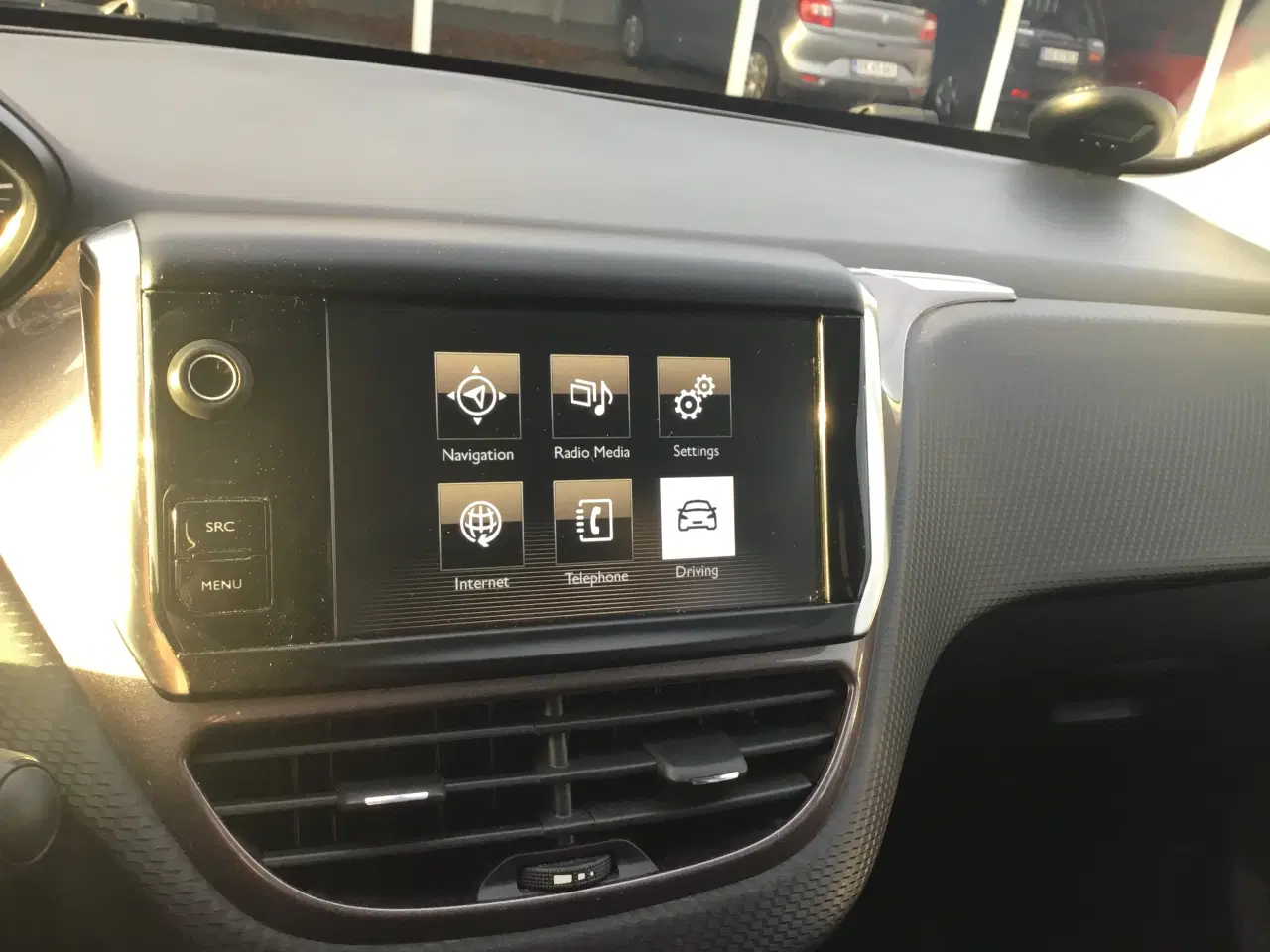 Billede 5 - Rigtig fin og økonomisk Peugeot 2008