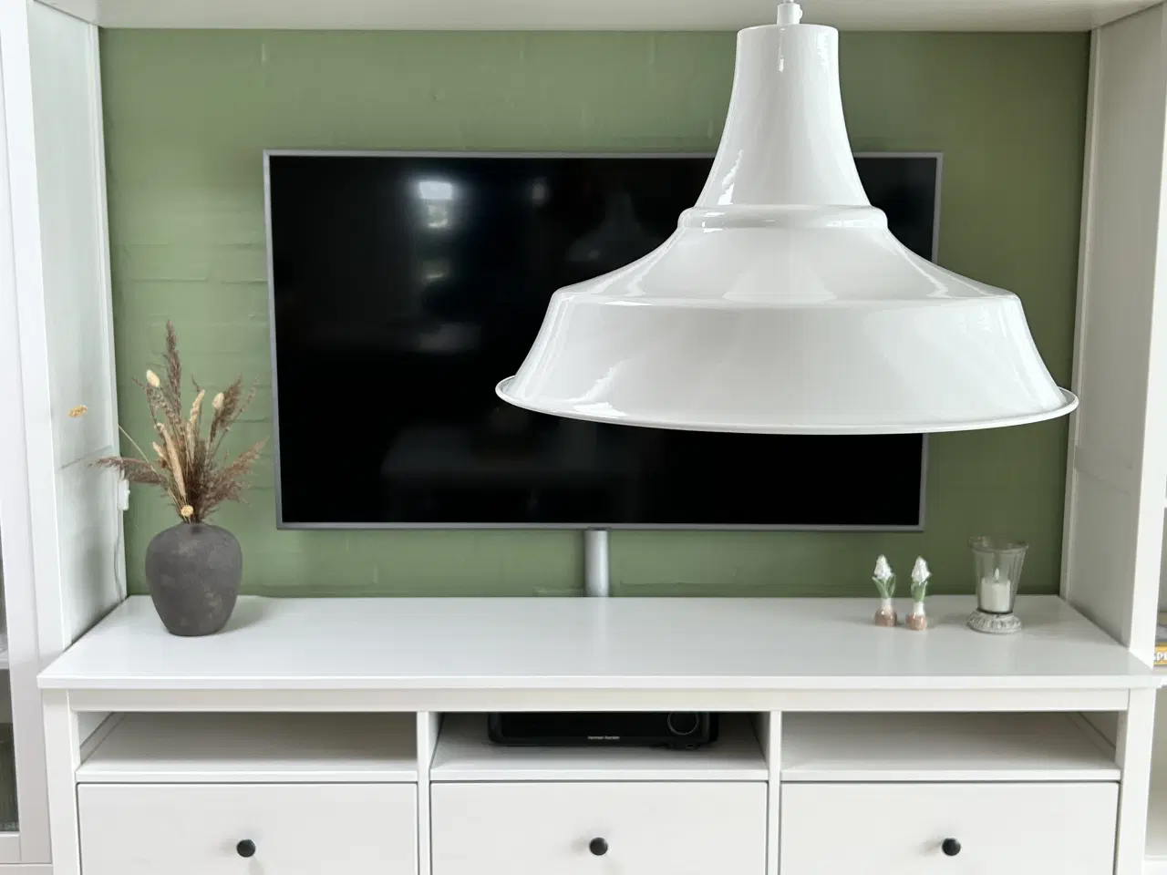 Billede 5 - Reol i hvidmalet træ