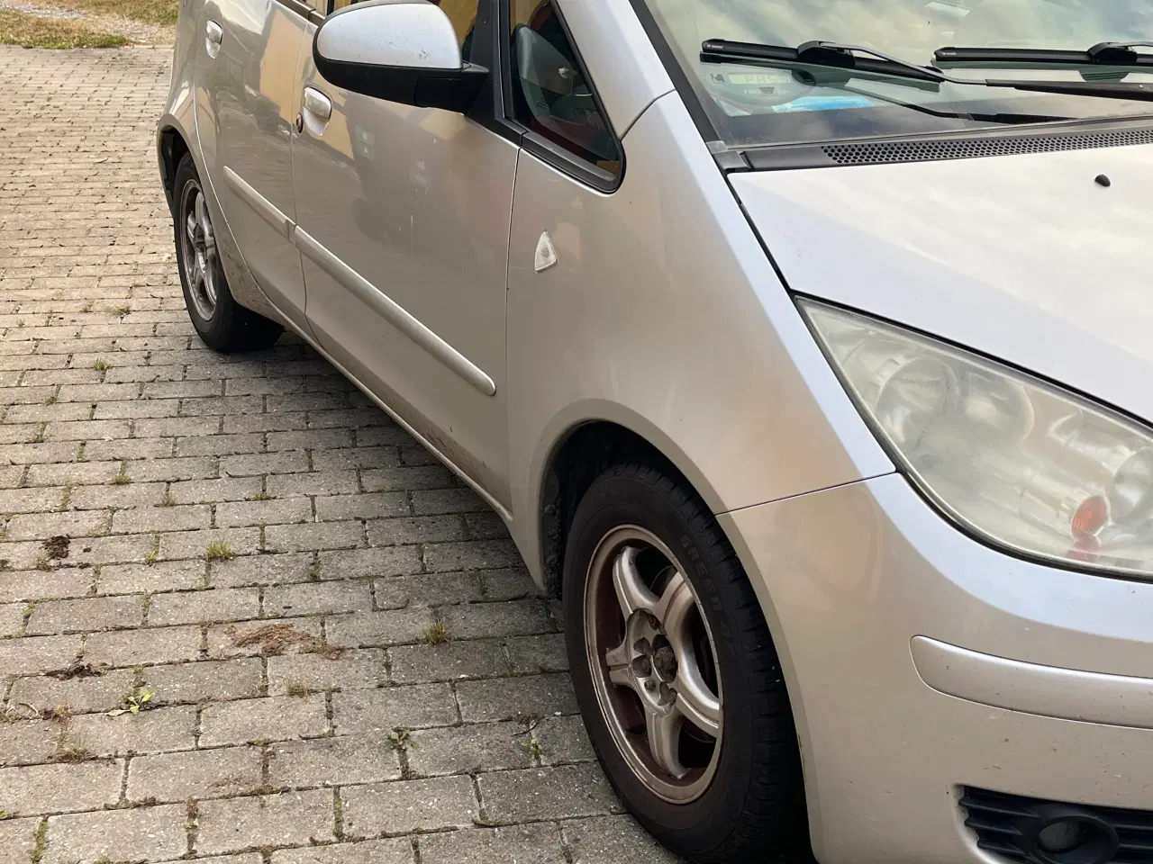 Billede 3 - Mitsubishi colt 1 år til syn