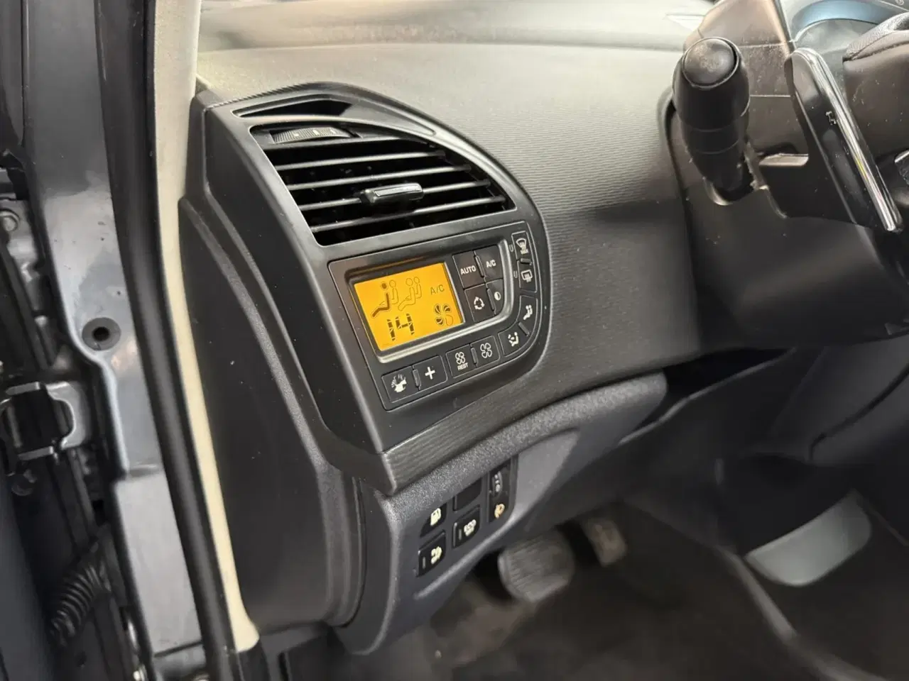Billede 17 - Citroën Grand C4 Picasso 1,6 HDI Seduction E6G 110HK 6g Aut.