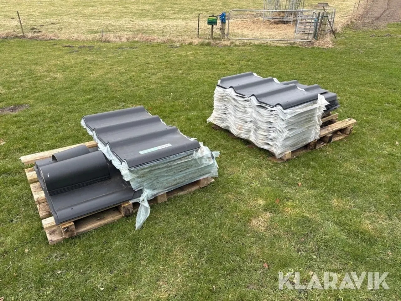 Billede 1 - Fibercement tagplader Toscana 75 nye + 6 ryg + 29 delte