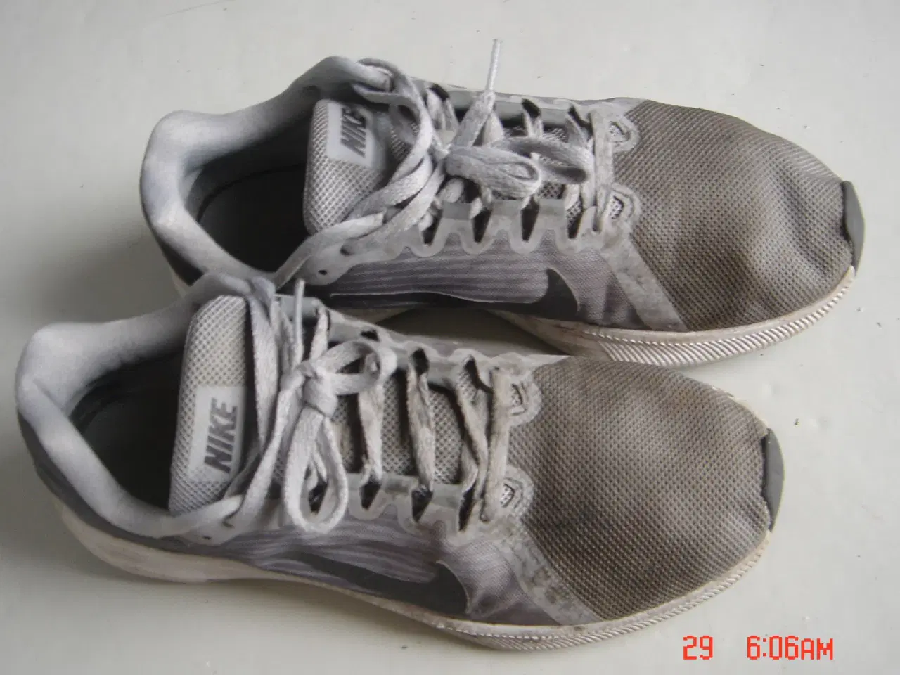 Billede 5 - 2 par ens Nike sko