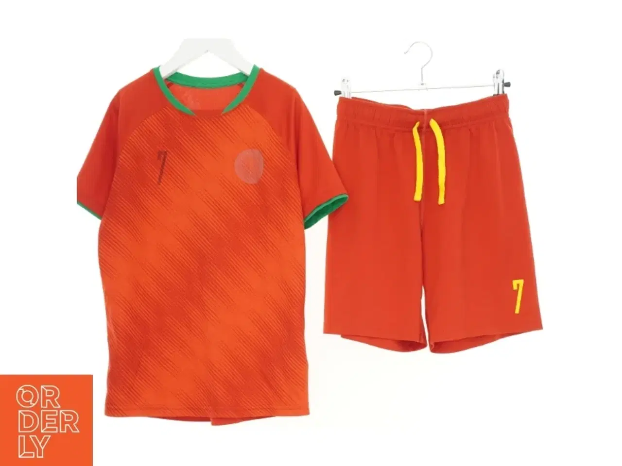 Billede 2 - Sæt fodboldtøj (2 stk.) Portugal fra H&M (str. 152 cm)