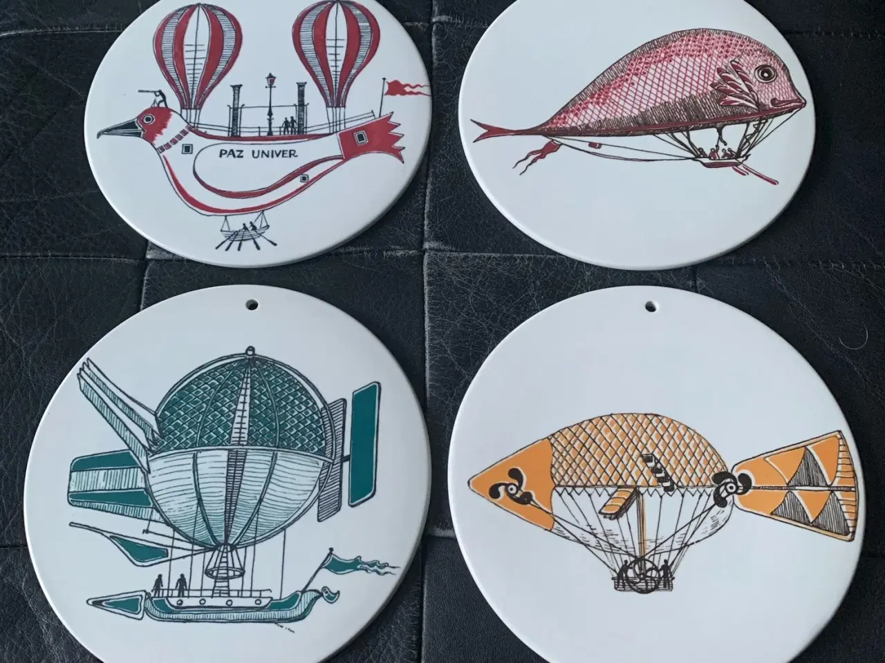 Billede 2 - Platter med luftskibe motiv, Royal Copenhagen