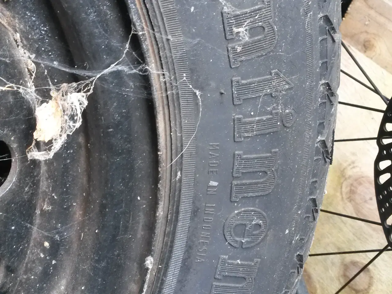 Billede 2 - Trailer hjul 13" med 4x100 bolthuller