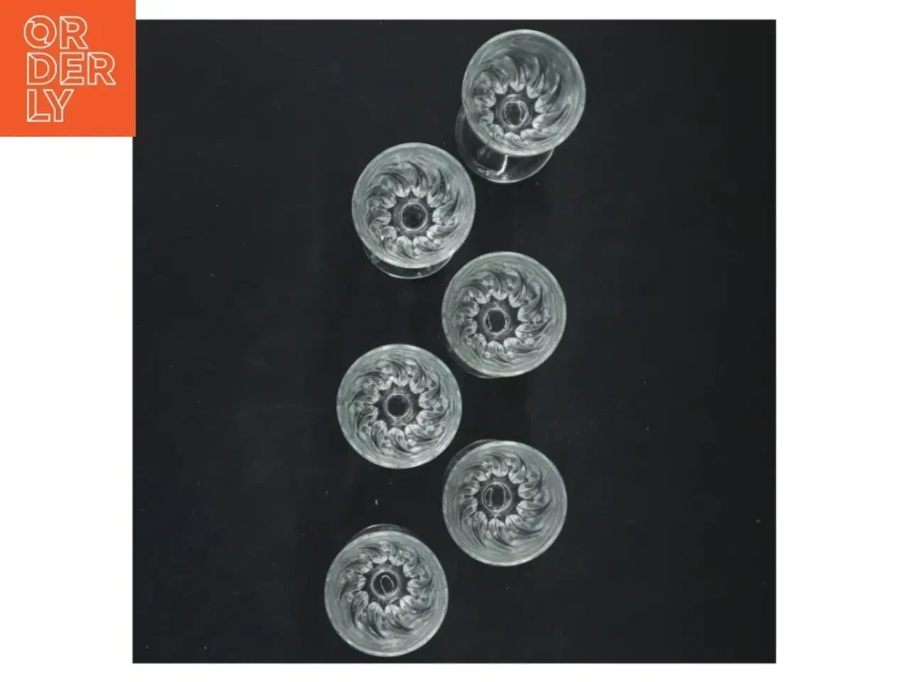 Billede 2 - Sæt med seks vinglas (str. 11x4,5 cm)