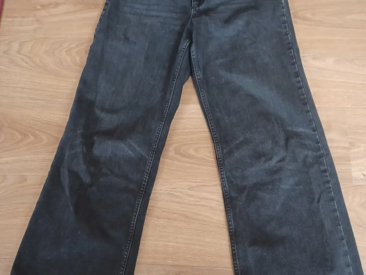 Billede 3 - Stor pose med ca 29 stykker tøj