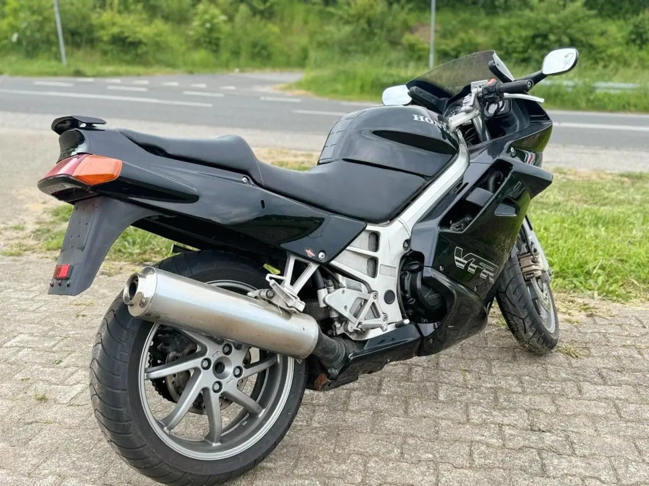 Billede 2 - Honda VFR 750 F  