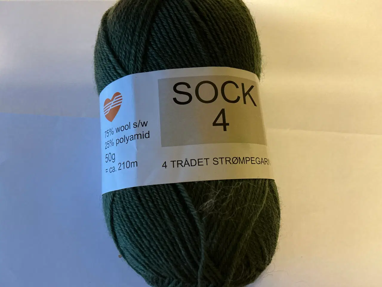 Billede 1 - Grøn uld strikkegarn