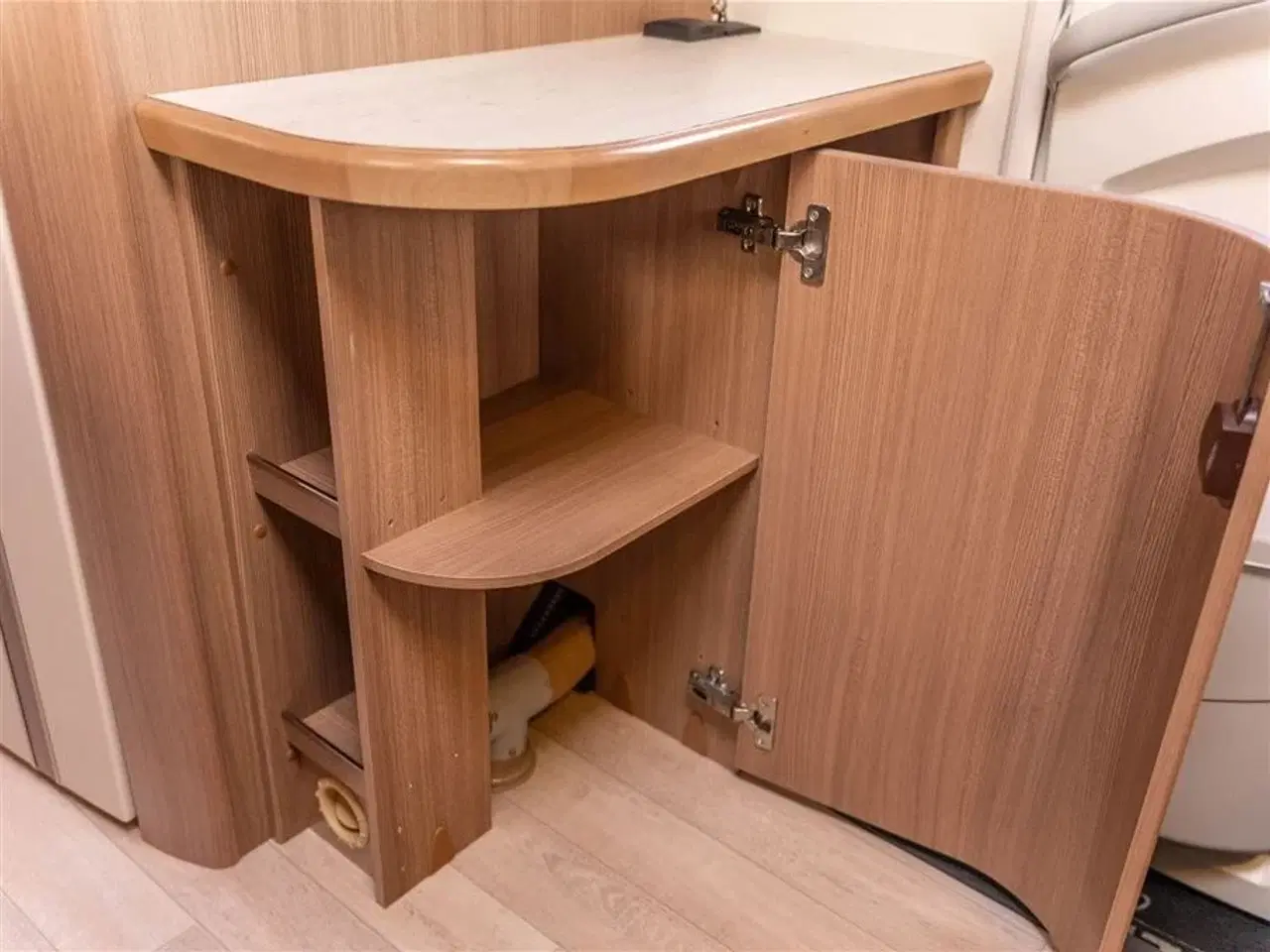 Billede 43 - 2016 - Fendt Bianco Selection 515 SG Rummelig kvalitetsvogn med enkeltsenge