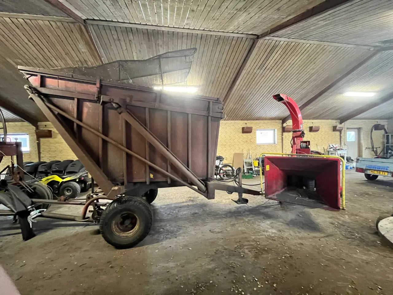 Billede 4 - TP 270 flishugger m. Højtipvogn