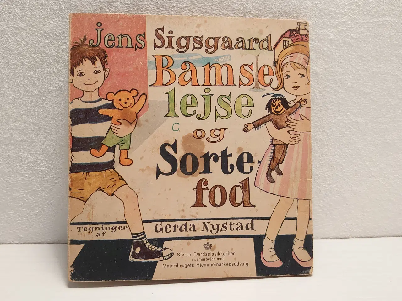 Billede 1 - Jens Sigsgaard:Bamselejse og Sortefod.ill G.Nystad