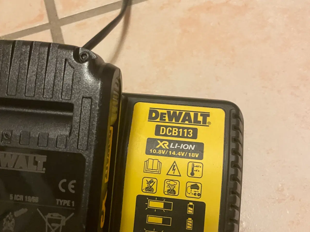 Billede 5 - Dewalt 2 lader 2 batterier