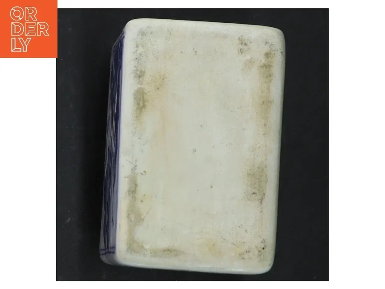 Billede 5 - Kinesisk tedåse (str. H 15 cm b 9 cm)