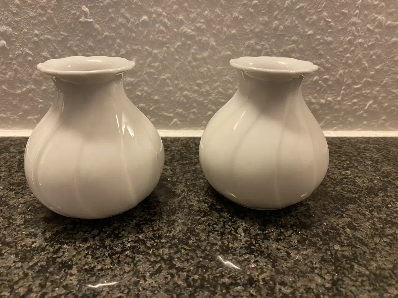 Billede 1 - 2 ældre vaser