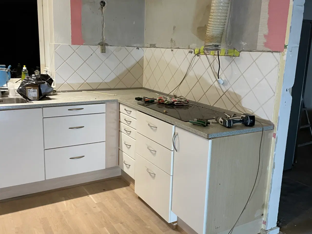 Billede 6 - Køkken hth råhvid brugt