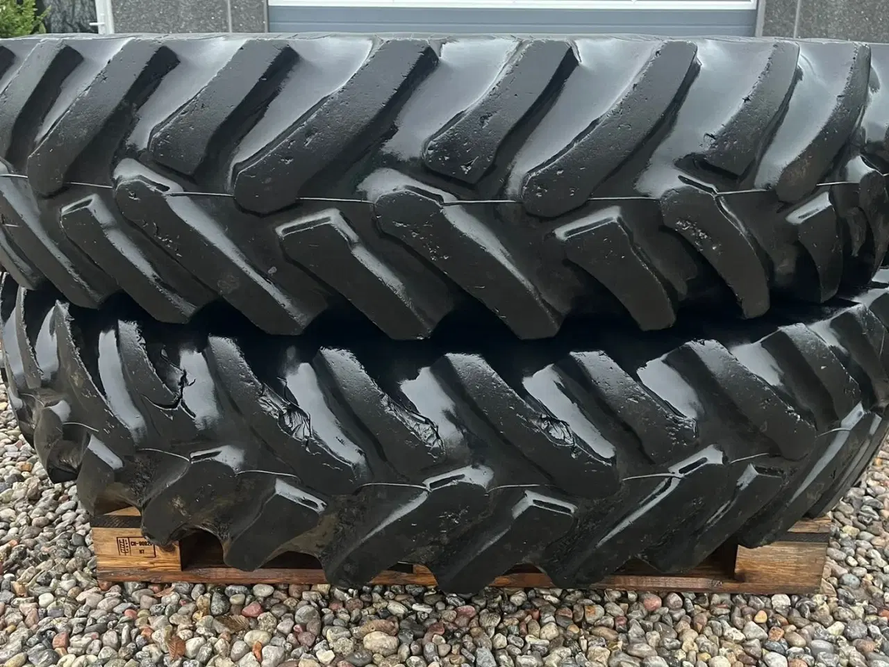 Billede 11 - NDI 14.9R46 og 12,4R36 Komplet sæt