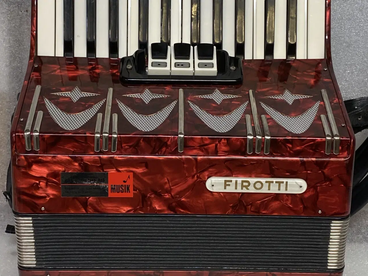 Billede 9 - Firotti harmonika – 2-kor / 3 registre – nyservice