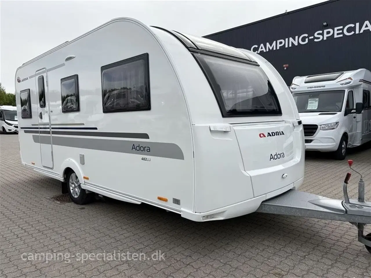 Billede 2 - 2016 - Adria Adora 482 LU   Adria Adora 482 LU 2016 - Se den nu hos Camping-Specialisten.dk