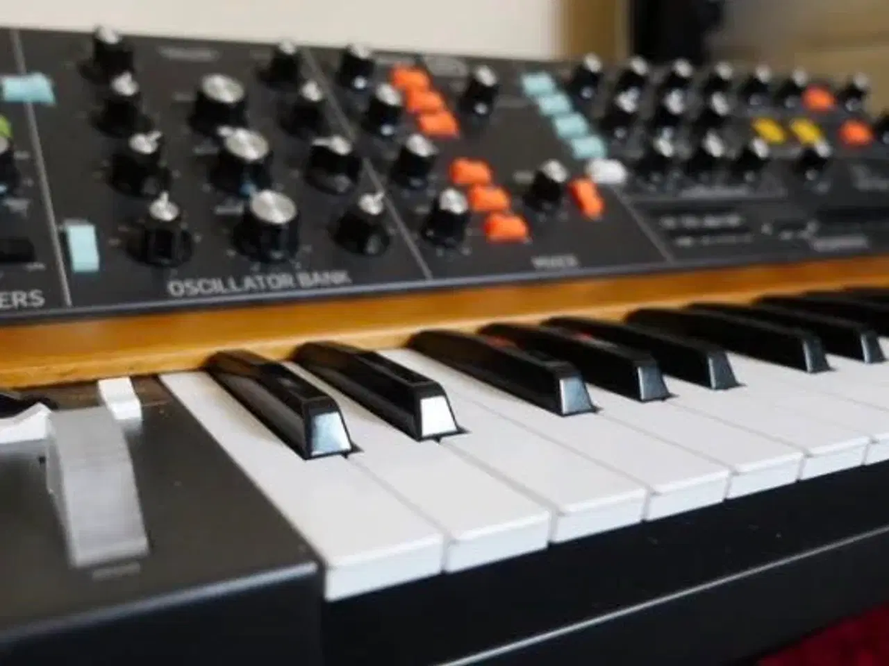 Billede 4 - Behringer Poly D analog synthesizer