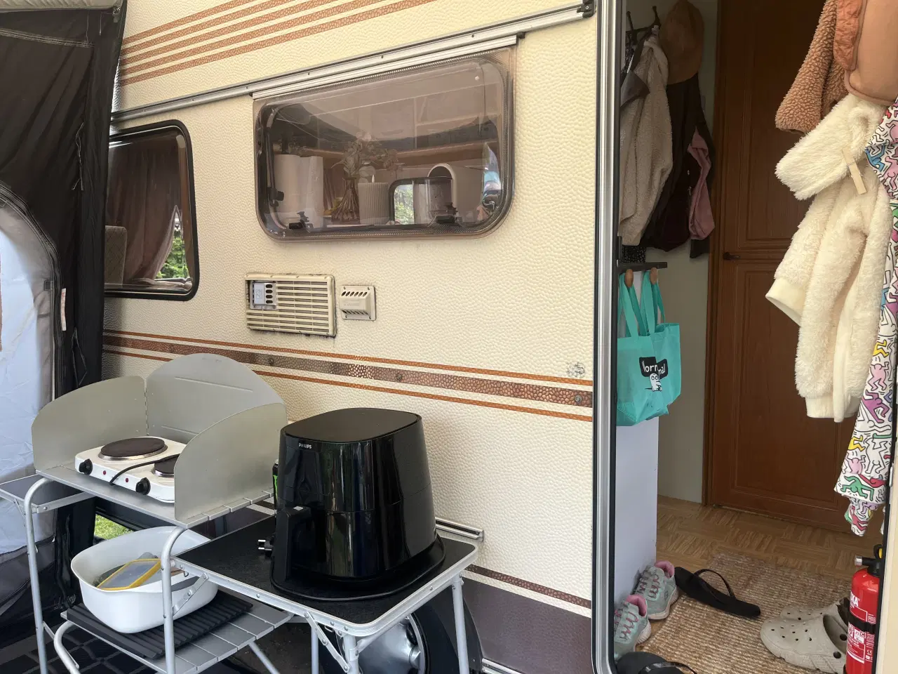 Billede 18 - Renoveret campingvogn til små og store eventyr