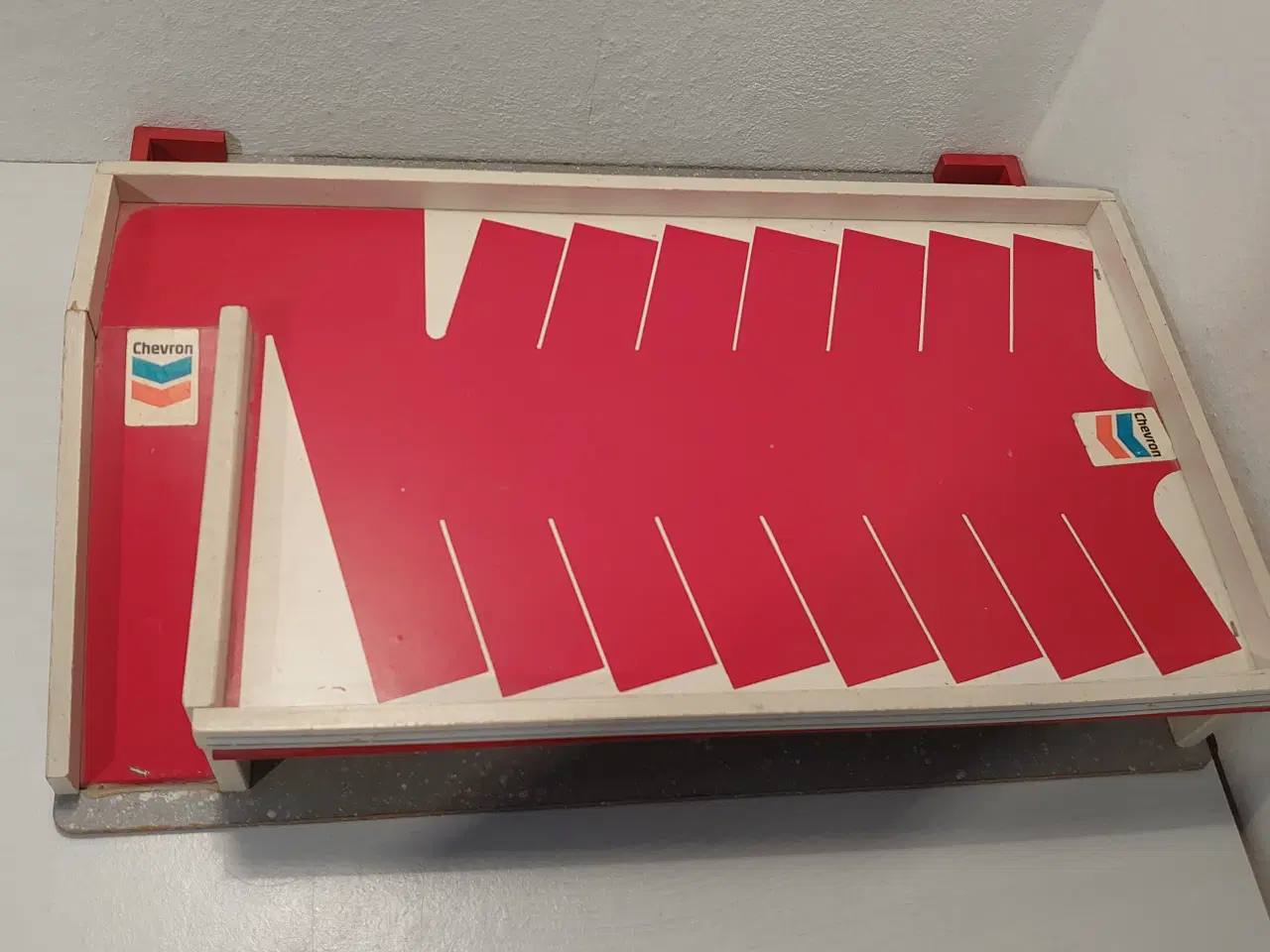 Billede 4 - Hanse: Esso mini garage med 16 garager. 60´erne