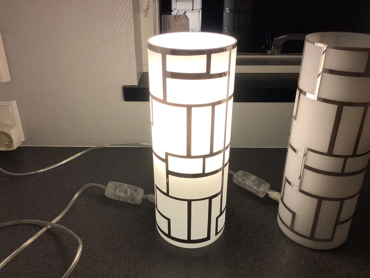 Billede 5 - 2 Fine bordlamper