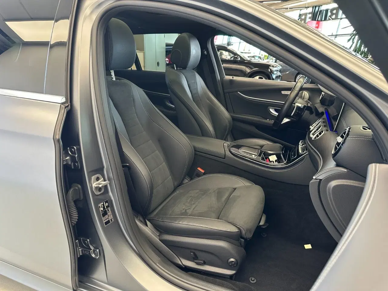 Billede 12 - Mercedes E300 de 2,0 AMG Line stc. aut. 4Matic