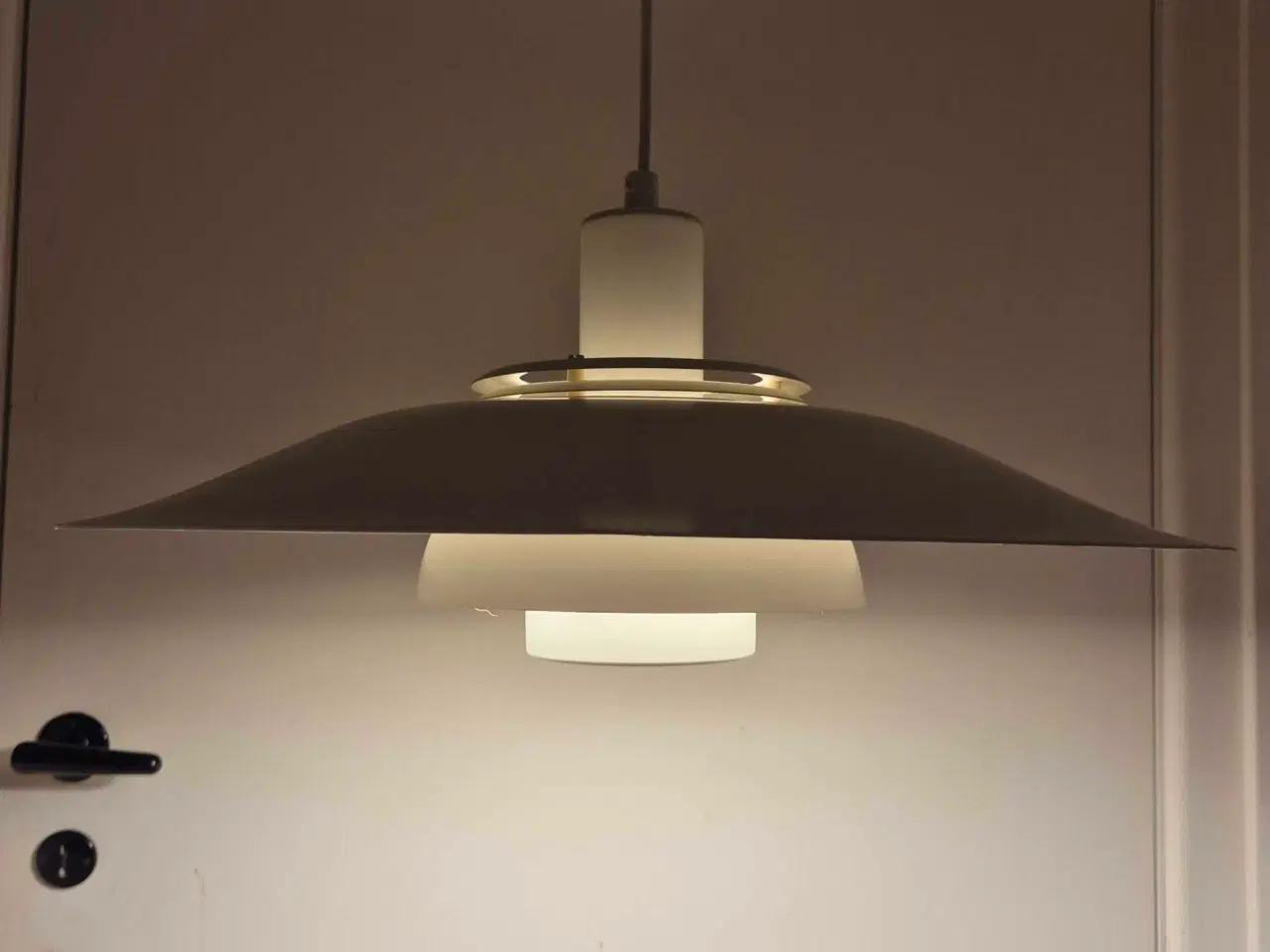 Billede 4 - Flerskærmspendel med elegant svaj