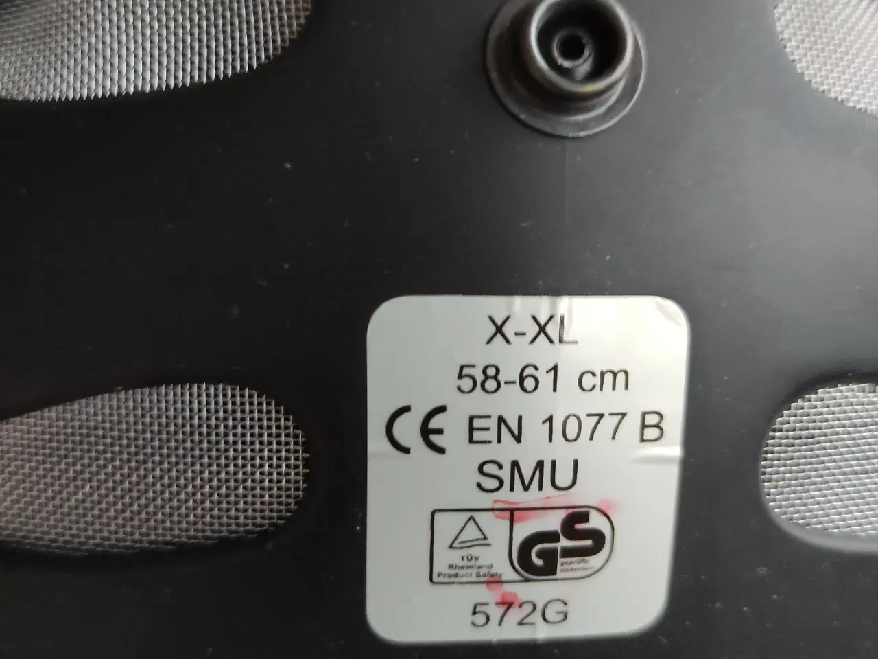 Billede 2 - Skihjelm med briller