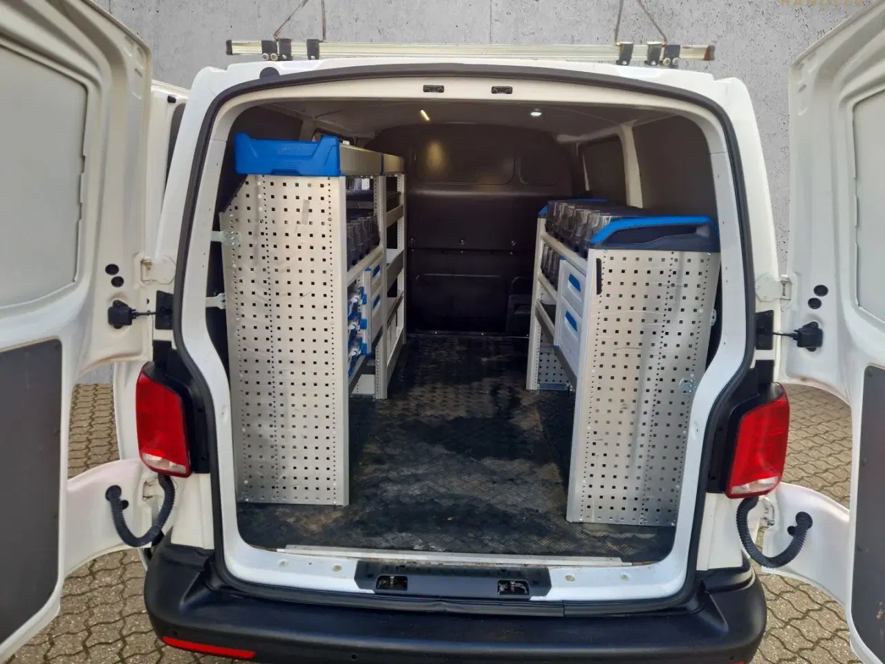Billede 10 - VW Transporter 2,0 TDi 110 Kassevogn kort